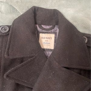 Black shorter lengthened peacoat. Size medium. Old navy. Barely used.
